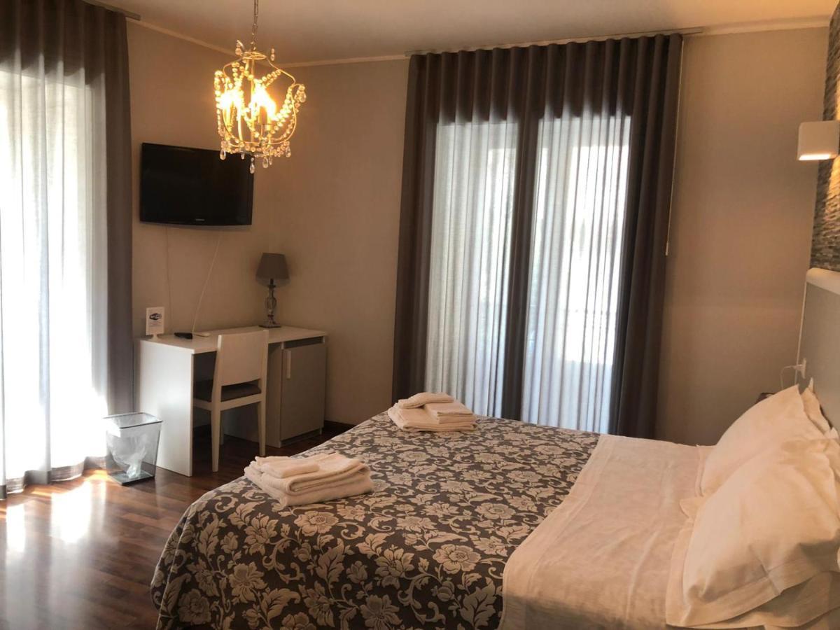 B&B Elios Rooms Katania Zewnętrze zdjęcie