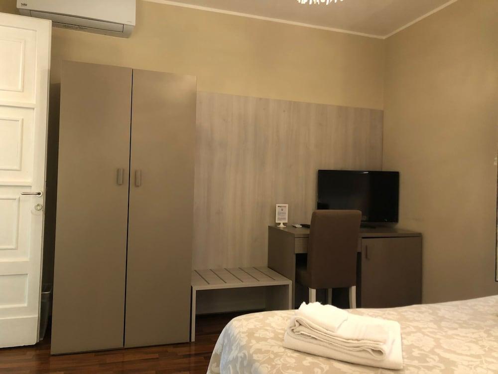 B&B Elios Rooms Katania Zewnętrze zdjęcie